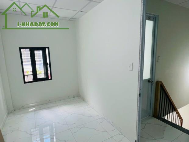 Bán nhà 1/, 22m2, đường TRẦN THỦ ĐỘ, Tân Phú, 2 tầng, 2 PN, giá 2.55 tỷ còn thương lượng. - 2