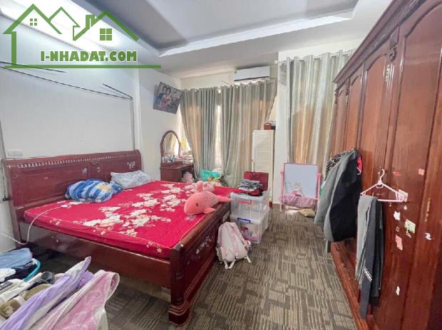 (HIẾM) BÁN NHÀ PHỐ NGUYỄN HUY TƯỞNG-THANH XUÂN, DT 65.2M2, GIÁ 12 TỶ, 10M RA PHỐ- HÀNG XÓM