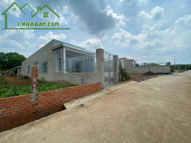 NHÀ BÁN LÔ ĐẤT (5x55=275m2) THỔ CƯ,SHR,290TRIỆU,SÁT DÂN,GẦN CHỢ,TRƯỜNG HỌC - 2