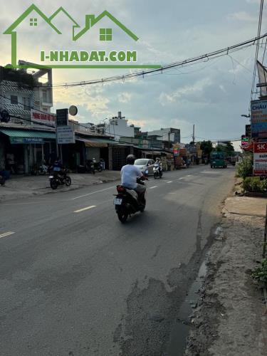 DIỆN TÍCH KHỦNG NGAY TRUNG TÂM GIÁ TỐT. BÁN ĐẤT TẶNG NHÀ ( 182m2 ngang 9m ) NGUYỄN QUÝ - 2