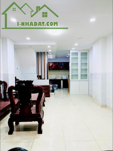 TRƯƠNG PHƯỚC PHAN BÌNH TÂN - 3 TẦNG MỚI ĐẸP - 40M2 - HẺM XE HƠI SÁT MẶT TIỀN CHỈ 4 TỶ HƠN - 3