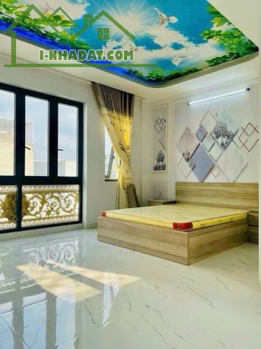 TRƯƠNG PHƯỚC PHAN BÌNH TÂN - 3 TẦNG MỚI ĐẸP - 40M2 - HẺM XE HƠI SÁT MẶT TIỀN CHỈ 4 TỶ HƠN