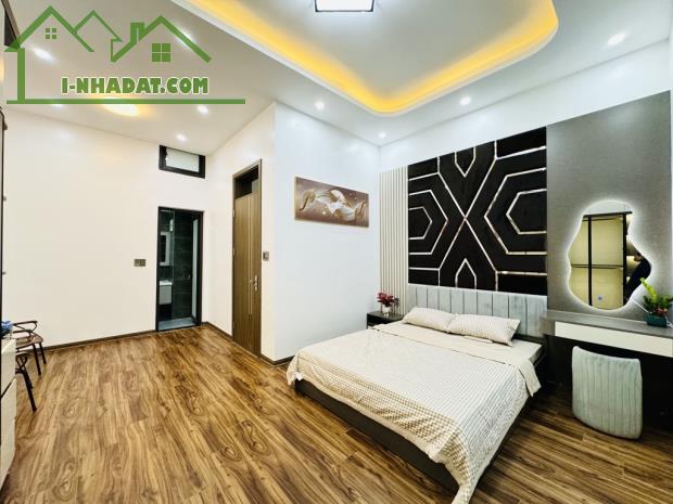 Nhà Cầu Giấy 40m 4 tầng 3 ngủ mặt tiền 5m giá nhỉnh 8 tỷ - 2