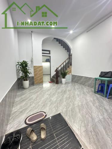 Bán nhà riêng ngõ 354 Trường Chinh 46m2, 5T, MT 5m Nhà Đẹp Giá Chỉ 6 Tỷ - 1