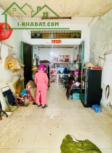 Nhà Nát, Ngay ngã tư Âu Cơ - Lạc Long Quân, Cư Xá Lữ Gia, 65m2, Nhỉnh 5 Tỷ - 1