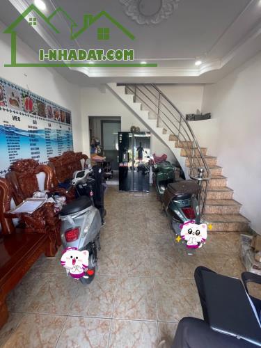 Nhà phố 2 mặt tiền, đường nhựa 10m quận Bình Tân, giáp Tân Phú, ngang 4m, 66m2, 6tỷ nhỉnh - 2