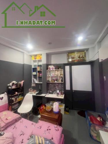 Nhà phố 2 mặt tiền, đường nhựa 10m quận Bình Tân, giáp Tân Phú, ngang 4m, 66m2, 6tỷ nhỉnh - 1