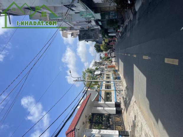 Nhà phố 2 mặt tiền, đường nhựa 10m quận Bình Tân, giáp Tân Phú, ngang 4m, 66m2, 6tỷ nhỉnh