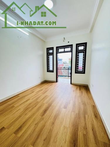 Bán nhà ở luôn Nguyễn Đức Cảnh lô góc 2 thoáng, ô tô, ngõ thông tứ tung, hơn 7 tỷ