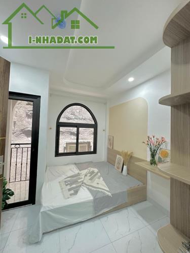 TOÀ CCMN 47m² - MỚI TINH 6 TẦNG THANG MÁY - 3 MẶT THOÁNG DOANH THU KHỦNG . Chỉ 9.x - 1
