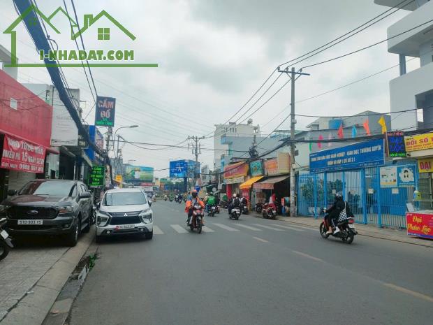 Bán nhà mặt tiền Lê Quang Định, P.1, Gò Vấp: 5,1 x 22, giá 19,9 tỷ.