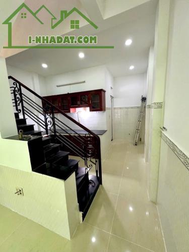 🏠âu dương lân ,quận 8 ,2 tầng ,4mx10m,hẻm 3m ,nhỉnh 4,x tỷ - 2