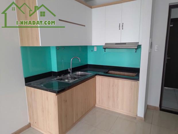 Bán căn hộ sổ sẳn căn góc view nội khu , giá tốt hơn với thị trường 100 triệu