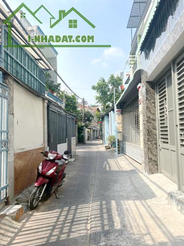 Bán nhà nát HXH quay đầu gần MT Bùi Minh Trực P6Q8 - 2