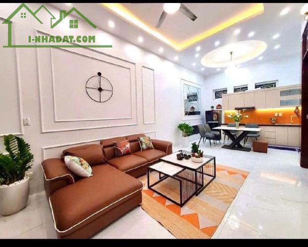 ❤️ BÁN RẺ - 5,5 TỶ - 55M2 NHÀ ĐẸP NGUYỄN VĂN CỪ GẦN CHỢ, GẦN OTO, SỐNG SƯỚNG.