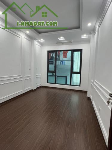 BÁN NHÀ PHỐ VIP NGUYỄN KHÁNH TOÀN CẦU GIẤY 30Mx5T - Ô TÔ TRÁNH DỪNG ĐỖ NGÀY ĐÊM - 2