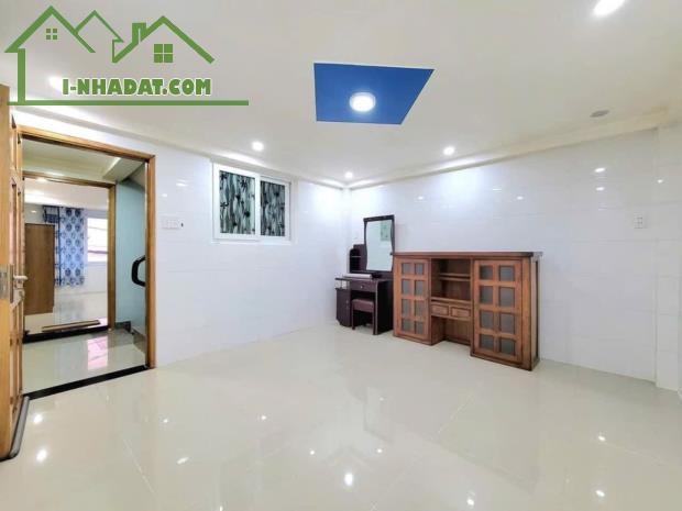 NGÂN HÀNG THANH LÝ NHÀ HẺM ÔTÔ 6m 64m²-2tỷ950 Đ Thiên Phước P9 Quận Tân Bình HĐ thuê 16tr/ - 1