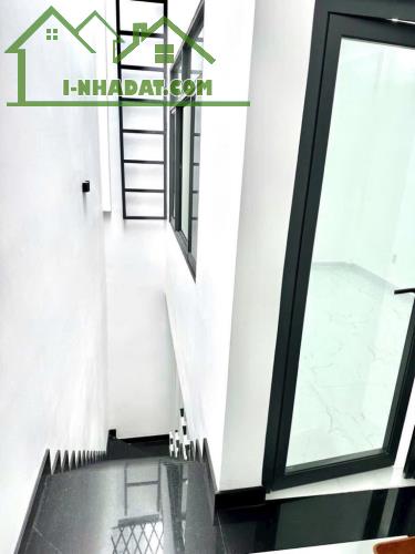 Cần bán nhà đẹp đường Âu Cơ - Tân Sơn Nhì - Tân Phú - HXH - 40m2 - Chỉ nhỉnh 4 tỷ - 4