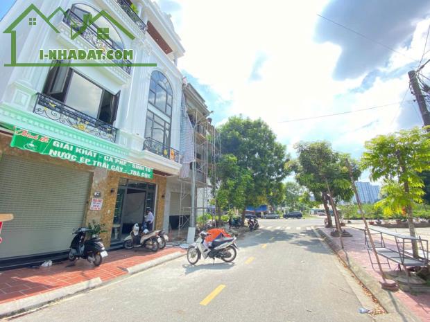 🙋‍♀️Chính chủ gửi bán TDC Cây Đa 
🏤Thiết kế hiện đại 4 tầng 
🌐Dt 40m từ tầng 2 đua - 2