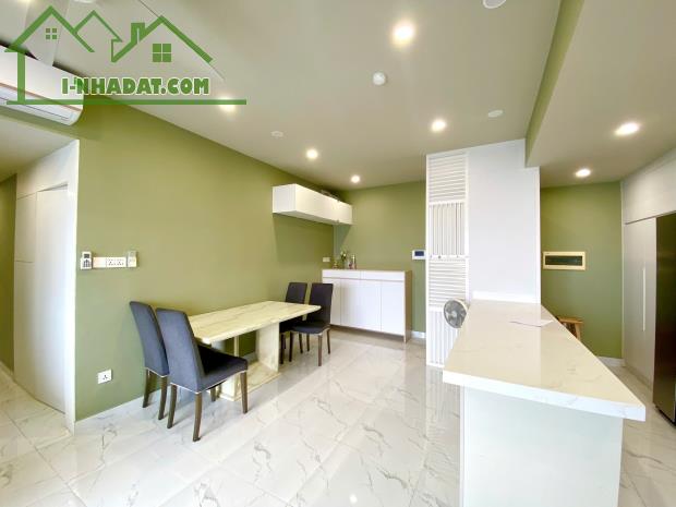 Bán căn hộ 3PN 96m2 5.4 tỷ full nội thất, nhận ngay, view bitexco quận 1,lh