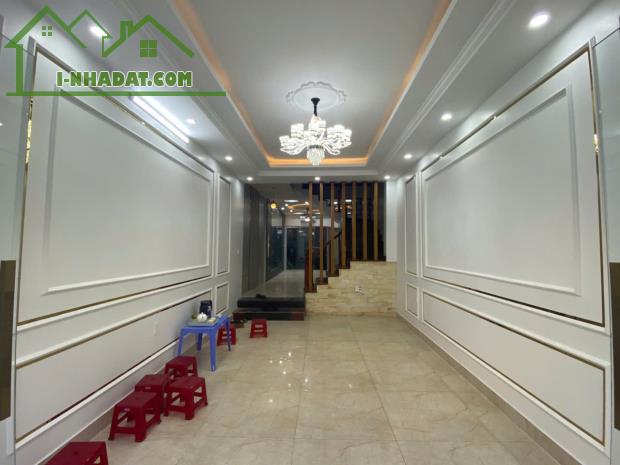 NGON BỔ RẺ HẢI PHÒNG. Nhà 72m x 4 tầng độc lập. Ôtô vào nhà Đường Ngô Gia Tự