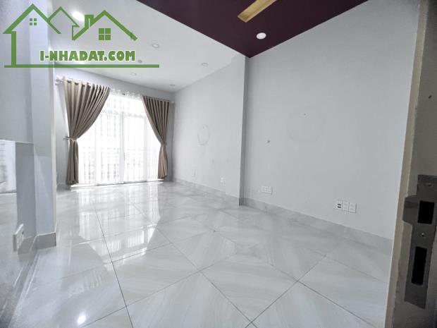 Bán nhà mặt tiền quận 11 - Khu hiếm kinh doanh đa nghành - 13.2 T - 4