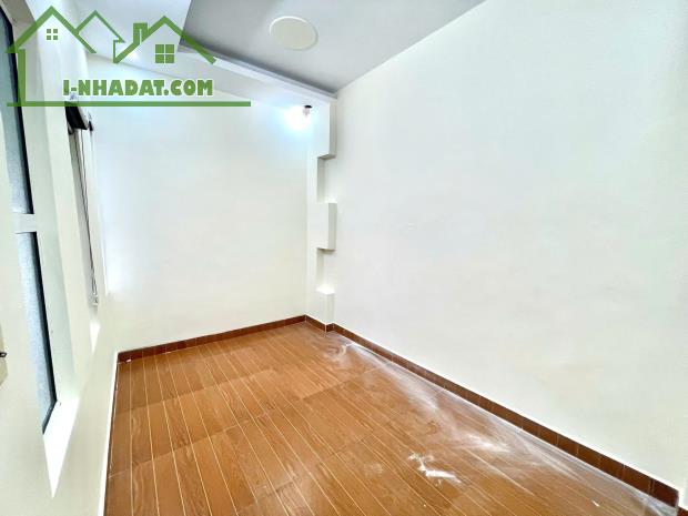 Bán gấp nhà Đà Nẵng,  Đông Hải 1, Hải An.2,8 tỷ, 45m2, 5 tầng - 5