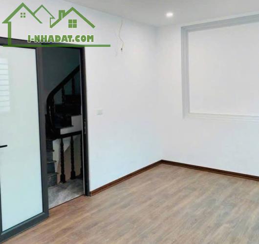 Bán nhà lô góc Hoàng Mai, nhà dân xây, ngõ nông rộng, 30m2, 5 tầng, 5 tỷ - 3