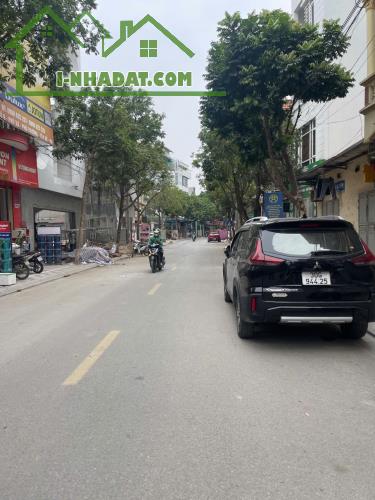 HÀNG HIẾM  ĐẤT TÂY HỒ - DIỆN TÍCH KHỦNG - NGÕ BA GÁC PHI - 1
