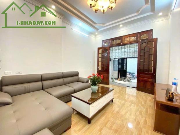 51 M2 TRUNG KINH - TRUNG HÒA - CẦU GIẤY 4 TẦNG