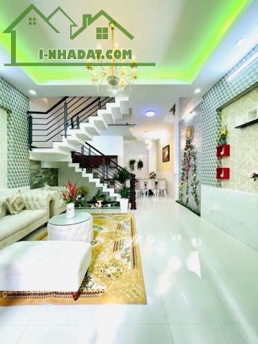 Nhà 1/ Thống Nhất, GV. 60m2, 5.3x11.25m. 3 tầng, full nội thất. Chỉ 5ty600 - 3