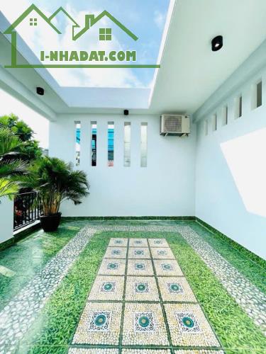 Nhà 1/ Thống Nhất, GV. 60m2, 5.3x11.25m. 3 tầng, full nội thất. Chỉ 5ty600