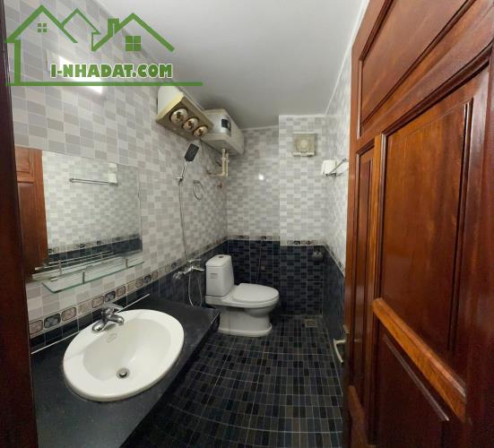NHÀ 58M2*5T GIÁP BÁT, NGÕ Ô TÔ TRÁNH, KINH DOANH TỐT