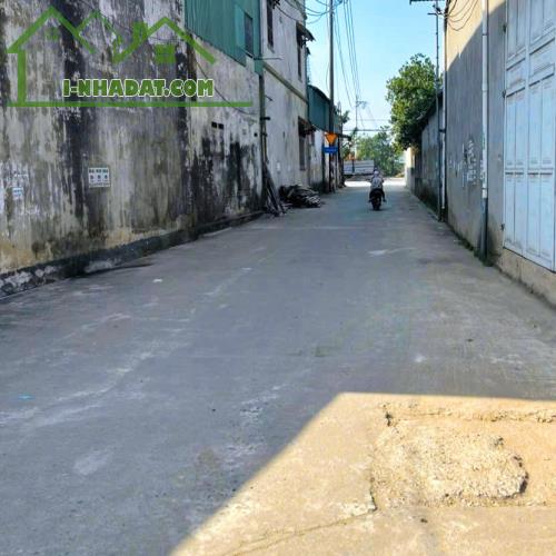 Đất trục chính ở Văn Tự-Thường Tín,vuông đẹp,100m ra Ql1A,xung quanh tiện ích đầy đủ