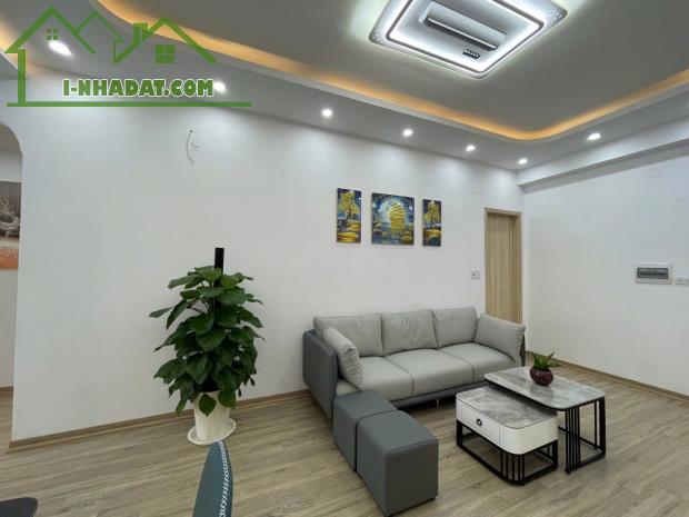 Bán căn hộ 72m² đầy đủ nội thất, ban công hướng Nam tại KĐT Thanh Hà Cienco 5– Giá chỉ 2.6