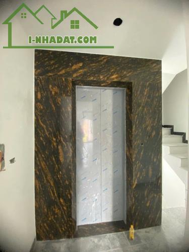 NHÀ MỚI 6 TẦNG THANG MÁY TƯ ĐÌNH 31M2 FULL NỘI THẤT 1 NHÀ RA OTO TRÁNH. 7,9TỶ - 4
