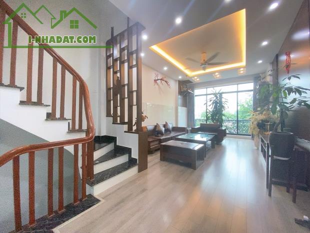 Siêu Đẹp Nhà ĐỊNH CÔNG THƯỢNG- ÔTÔ-KINH DOANH-NGÕ THÔNG- 50m2 Nhỉnh 7.6 Tỷ - 3