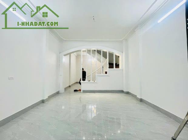 Nhà phố Kim Ngưu - 51 m2 - Nhà đẹp ở ngay, gần phố, ngõ đẹp - Sổ đỏ vuông - Hơn 8 Tỷ - 1