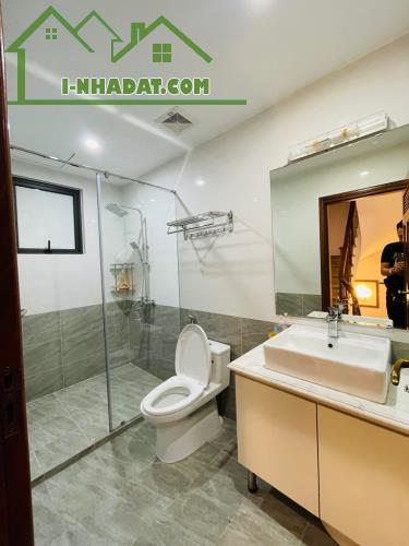 BÁN NHÀ MỸ ĐÌNH NGÕ NÔNG SÁT PHỐ Ô TÔ ĐỖ CỬA NHÀ ĐẸP THANG MÁY GIÁ 14.8 TỶ