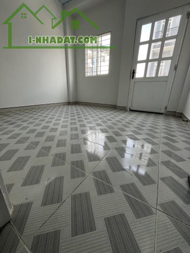 DUY NHẤT CHỈ 10M RA HẺM XE TẢI BÌNH LONG - TÂN PHÚ 70M2(5 ×14) - GIÁ 4.X TỶ - 2