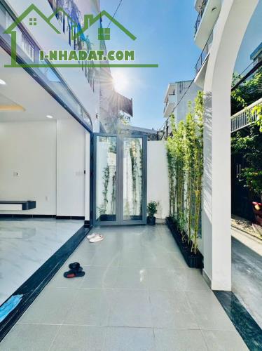 Nhà đẹp giá tốt ngay tại lý thường kiệt gò vấp 52m2 giáp bình thạnh, shr hxh chỉ 2.43 tỷ