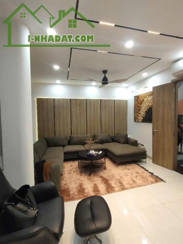 Bán nhà 5 tầng tổ 14 Thạch bàn - 2