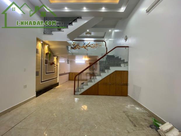 Ngon Bổ Rẻ tại Đông Trà Chợ Hàng.Nhà Lô góc 52m x3 tầng có gara chỉ 4.1 tỷ