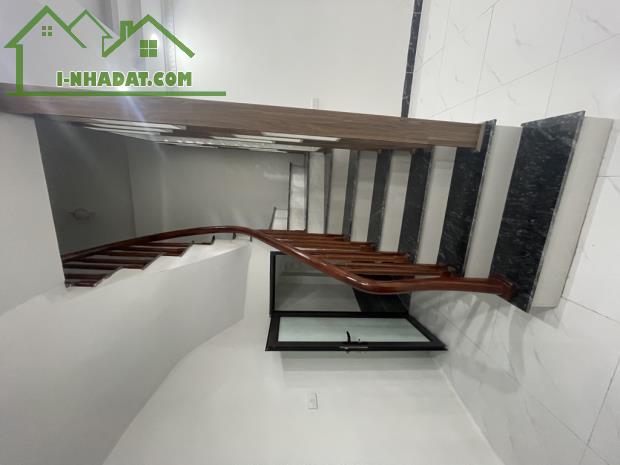 NHÀ ĐẸP ĐÓN TẾT-Ô TÔ ĐỖ CỔNG-FULL TIỆN ÍCH GIÁ CHỈ HƠN 6 tỷ - 3