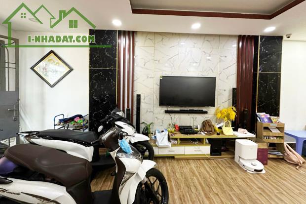 Bán nhà Bạch Đằng Bình Thạnh, Phường 24, 60m² ngang 3m8 dài 16m 3 Tầng - Giá 8.6 tỷ TL - 3