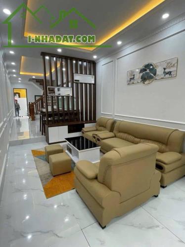 Bán nhà đẹp ô tô dừng đỗ ngày đêm Ngọc Thụy Long Biên 43m 5 tầng hơn 8 tỷ full nội thất - 3