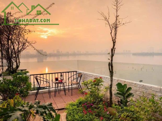 Bán tòa 10 tầng mặt phố Yên Hoa 256m2 kinh doanh 600 triệu/tháng view Hồ Tây - 1