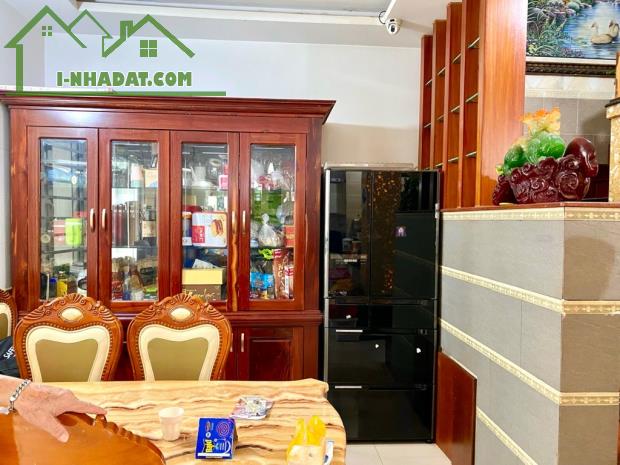 🏠🏠🏠 NHÀ 3 TẦNG HẺM LỚN NHƯ ĐƯỜNG. PHAN VĂN TRỊ . P 7 .GV ...112M ...💸💸💸 17.5 TỶ  + N - 3