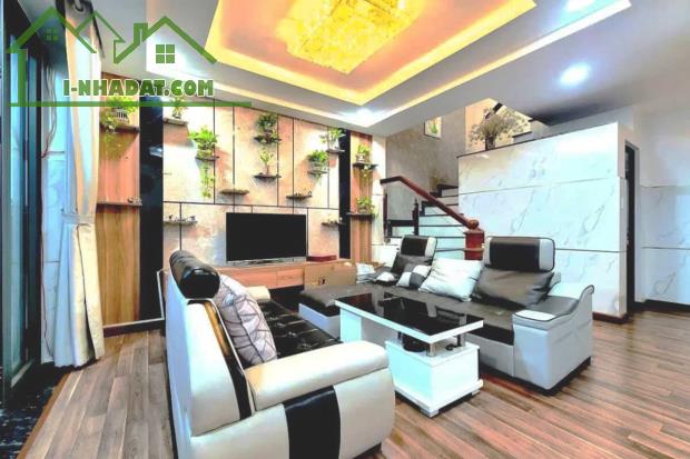 Nhà đẹp đường Phạm Văn Chiêu Phường 14, 59.4m² 4 Tầng, ngang lớn 7.7m - Giá 8.1 tỷ TL - 3