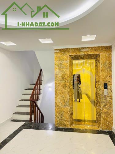 BÁN NHÀ LÊ THANH NGHỊ , Ở LUÔN, LÔ GÓC, THANG MÁY, 43M2 GIÁ CHỈ 8.X TỶ - 3